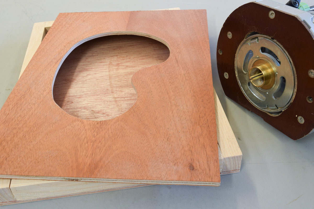 'One On One' Routing With UJK Technology Router Bushes | Axminster Tools
