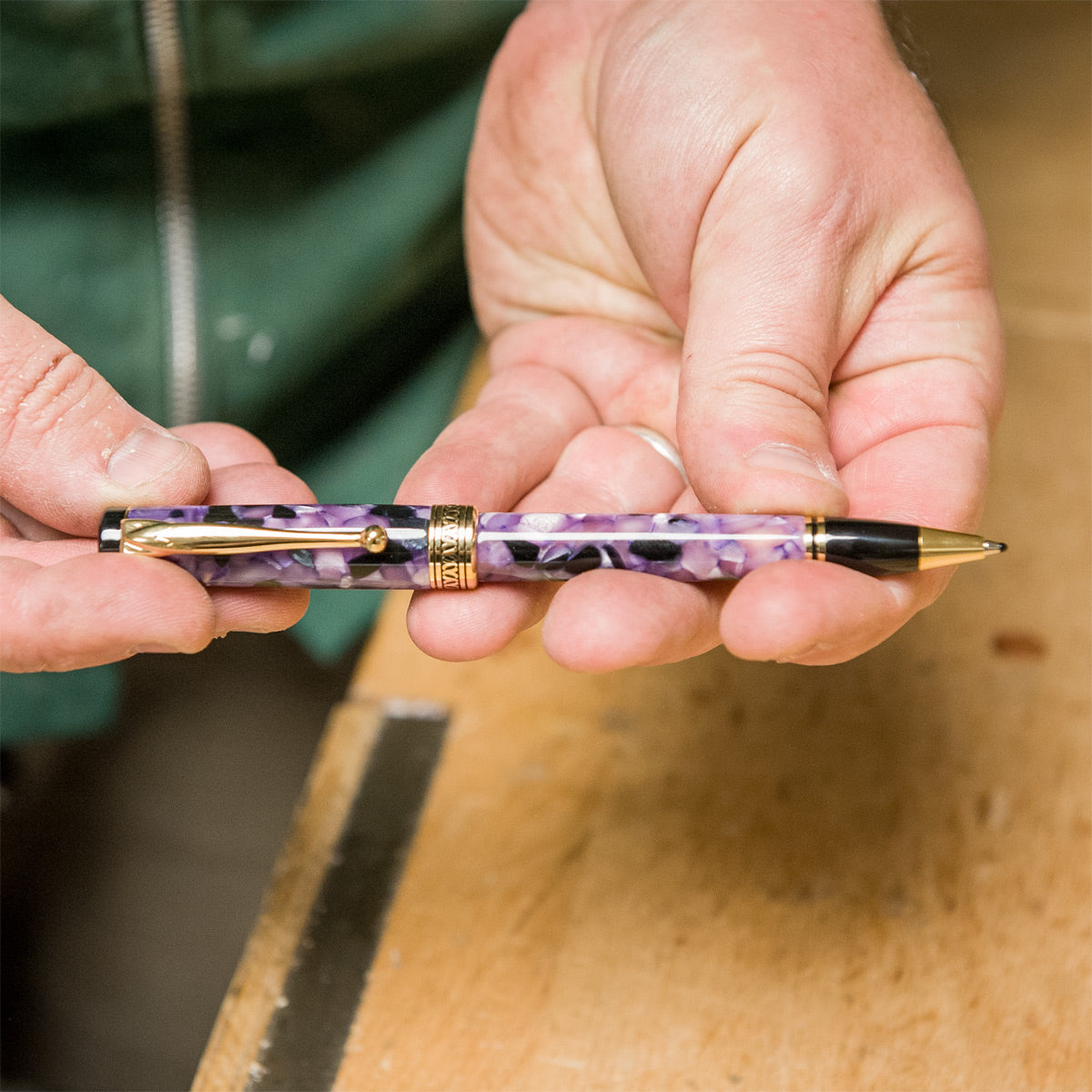 How To Woodturn A Pen