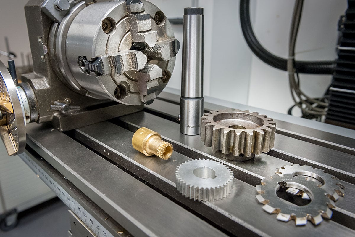 Model engineering - gear cutting