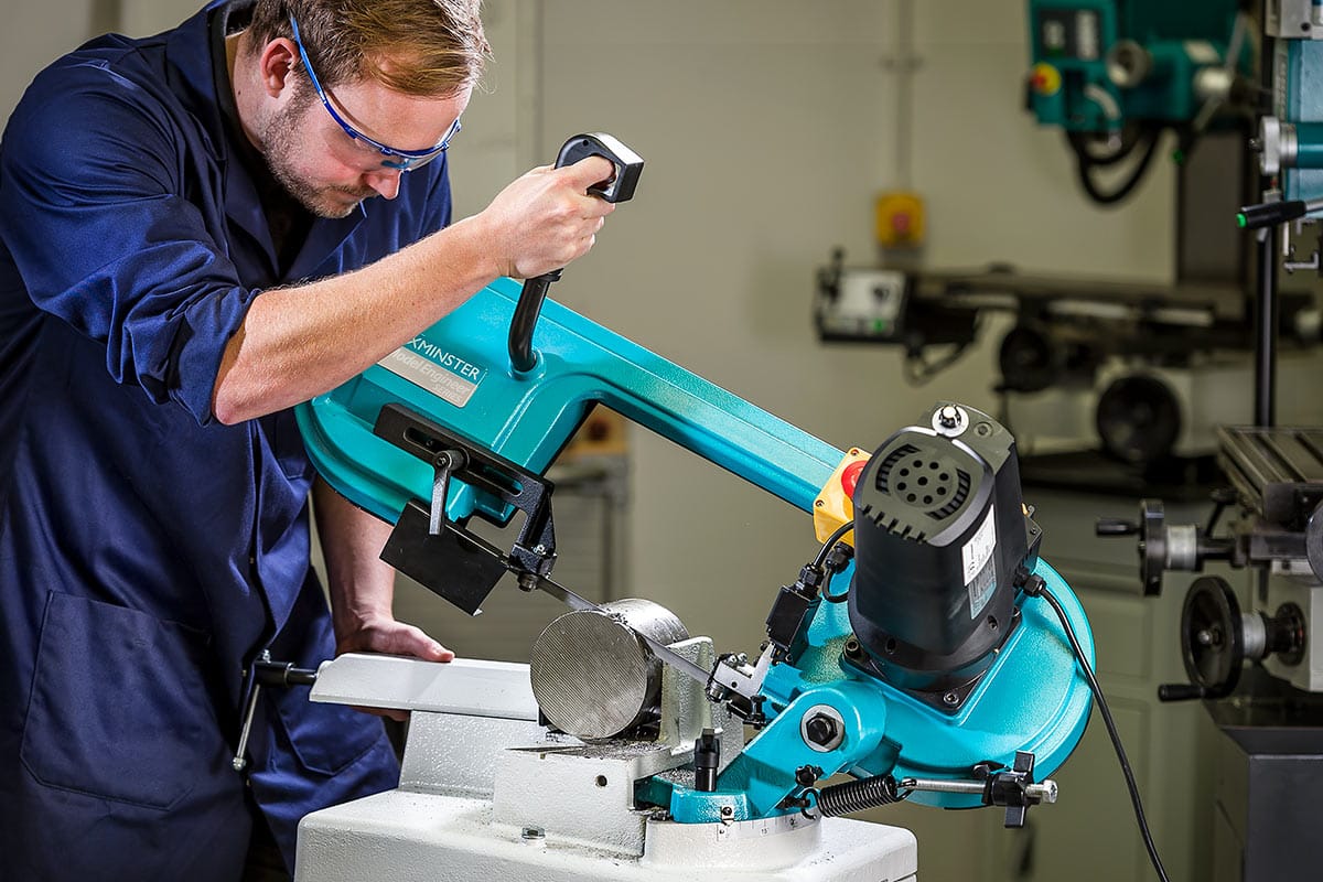 What To Look For When Buying A Metal Cutting Bandsaw