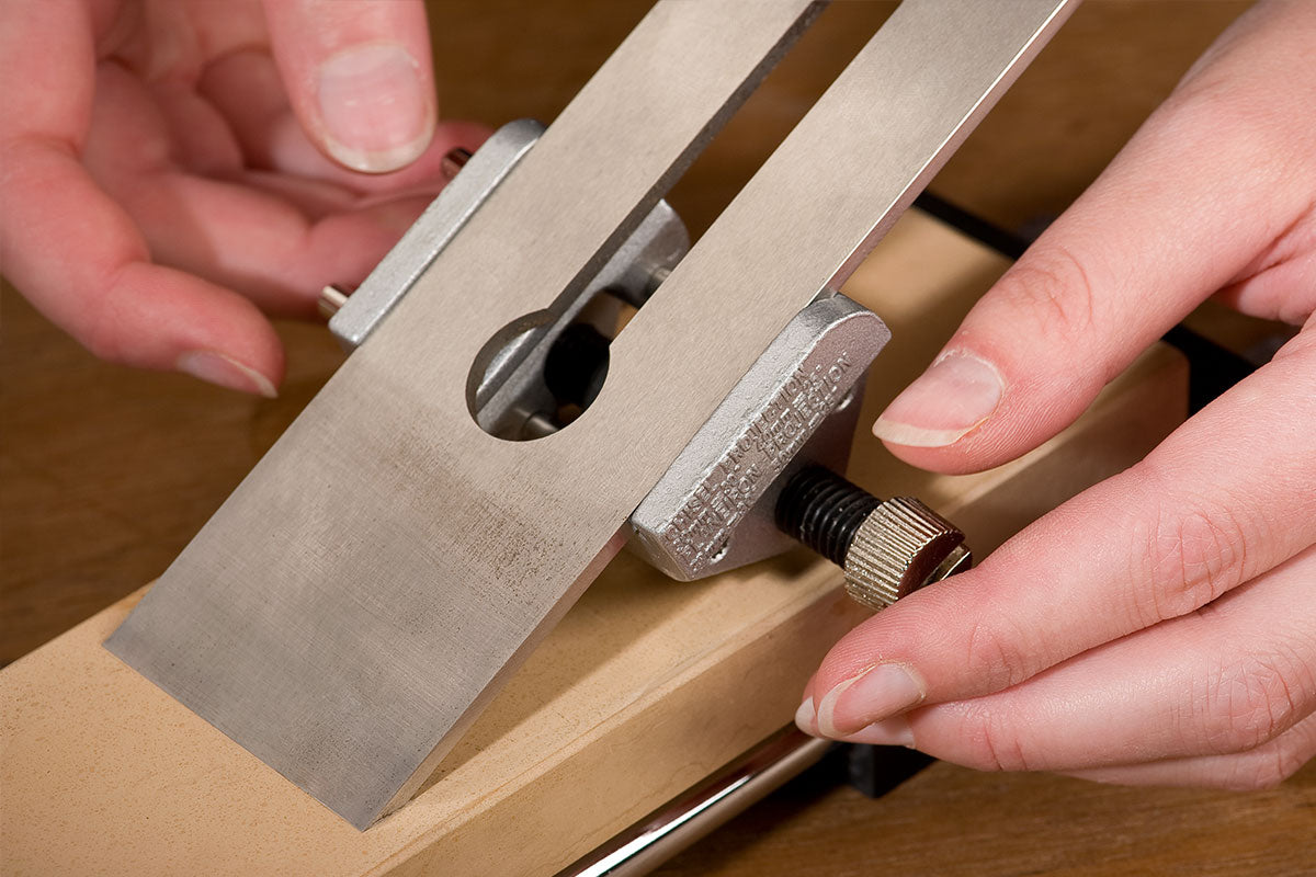 Honing Chisels and Plane Blades