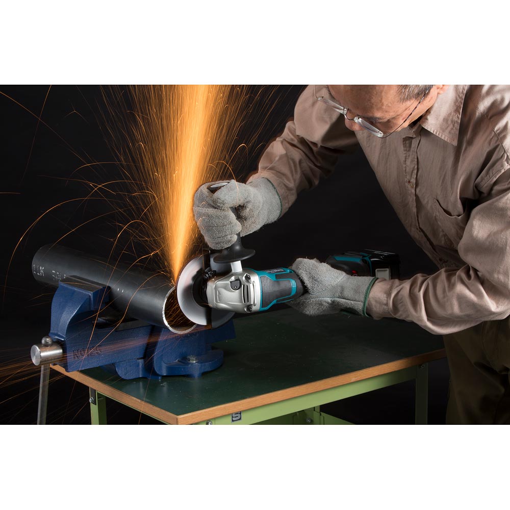 Makita DGA517Z Brushless Angle Grinder 125mm 18V (Body Only)