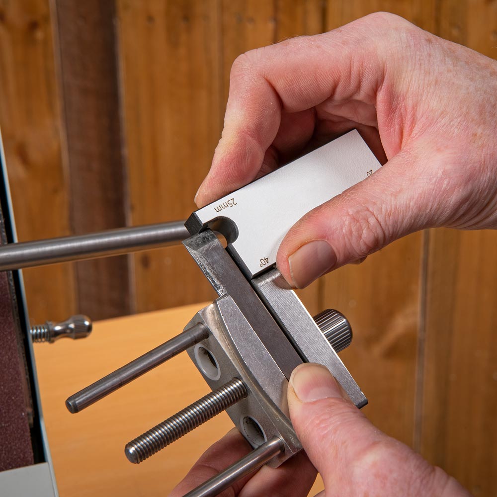 Axminster Honing Guide Assembly For Ultimate Edge