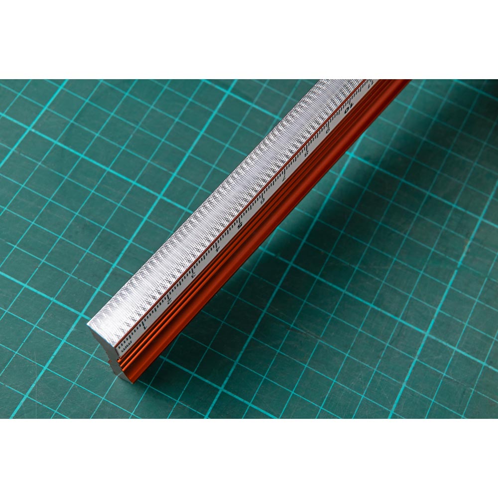 UJK Straight Edge With Metric Scale