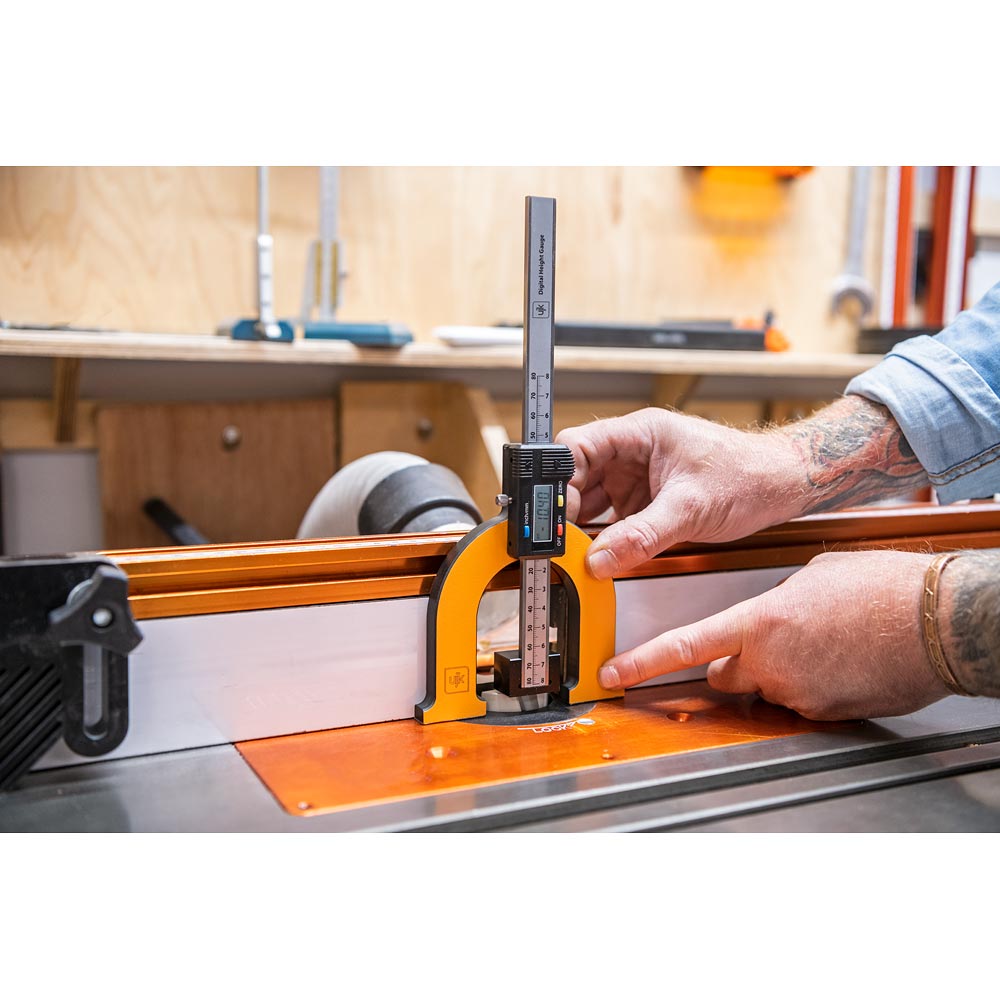 UJK Digital Height Gauge