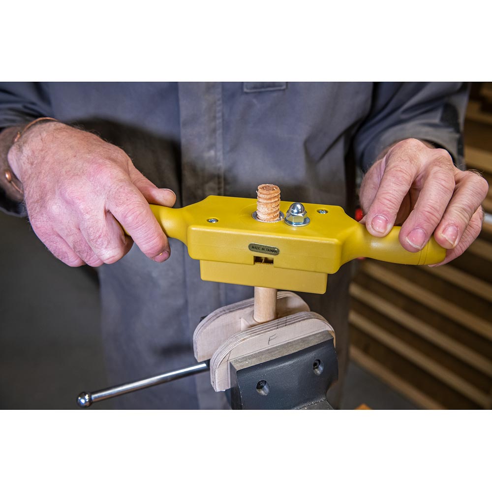 Axminster Wood Threading Kit