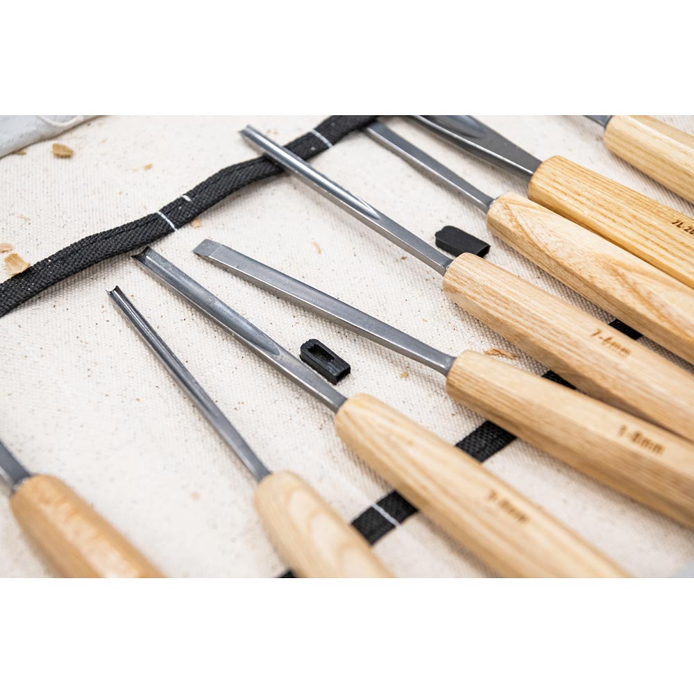 Axminster 12 piece Carving Chisel Set