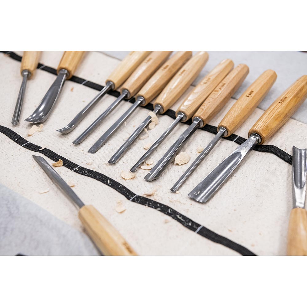 Axminster 12 piece Carving Chisel Set