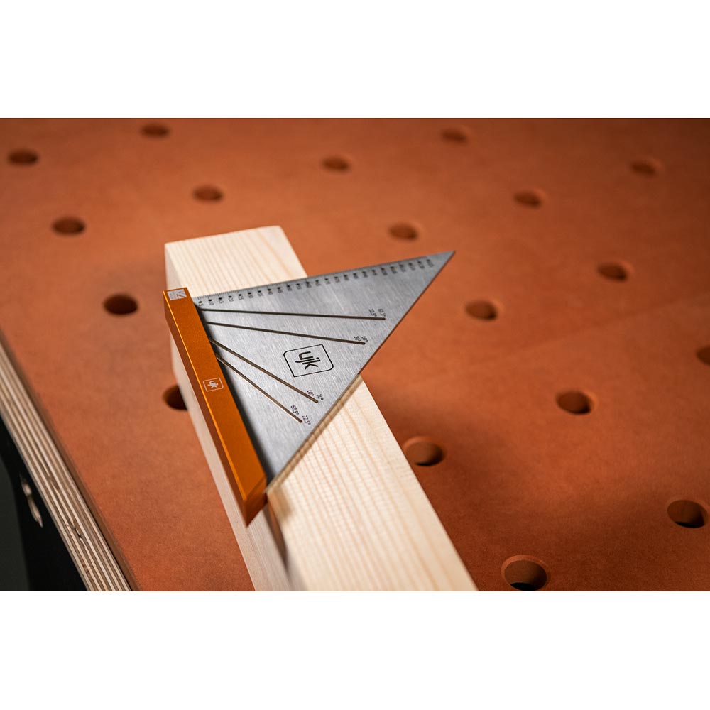 UJK Compact Angle Square
