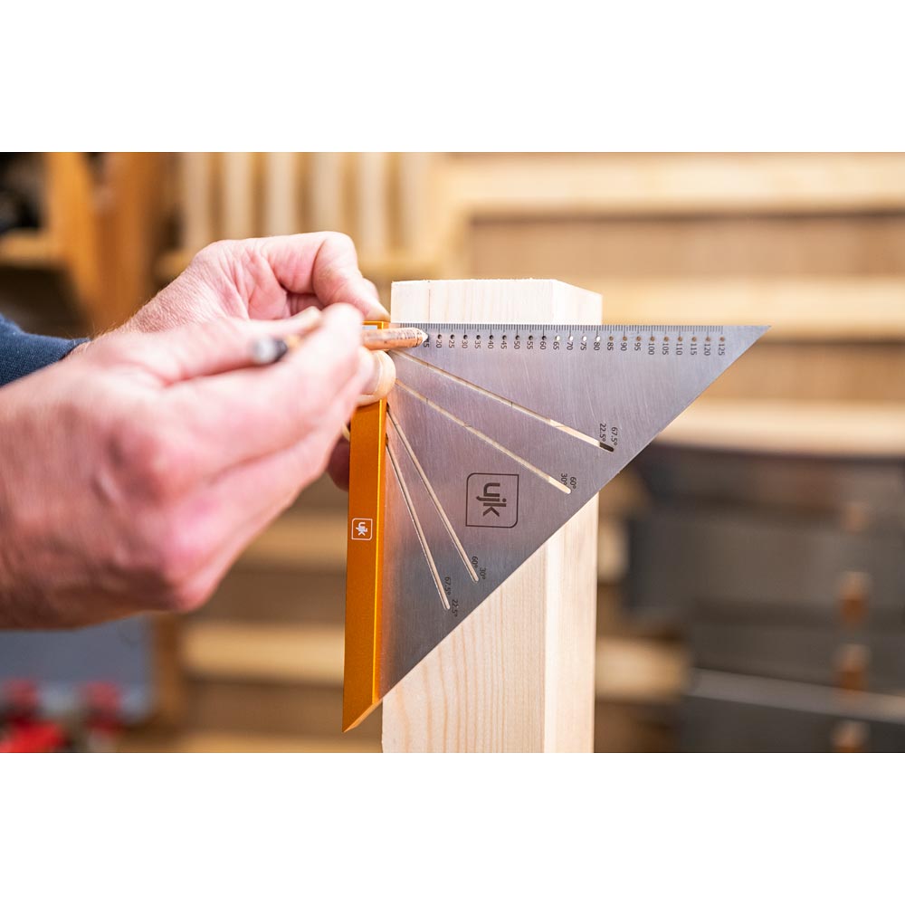 UJK Compact Angle Square