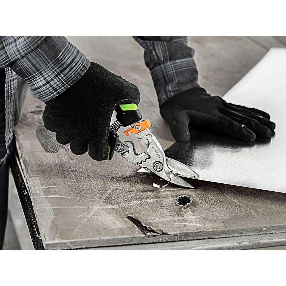 Fiskars PowerGear™ Aviation Snips Right Cut 250mm