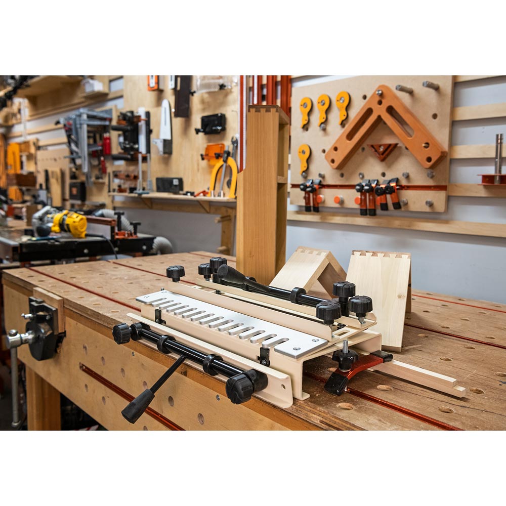 Axminster Dovetail Jig