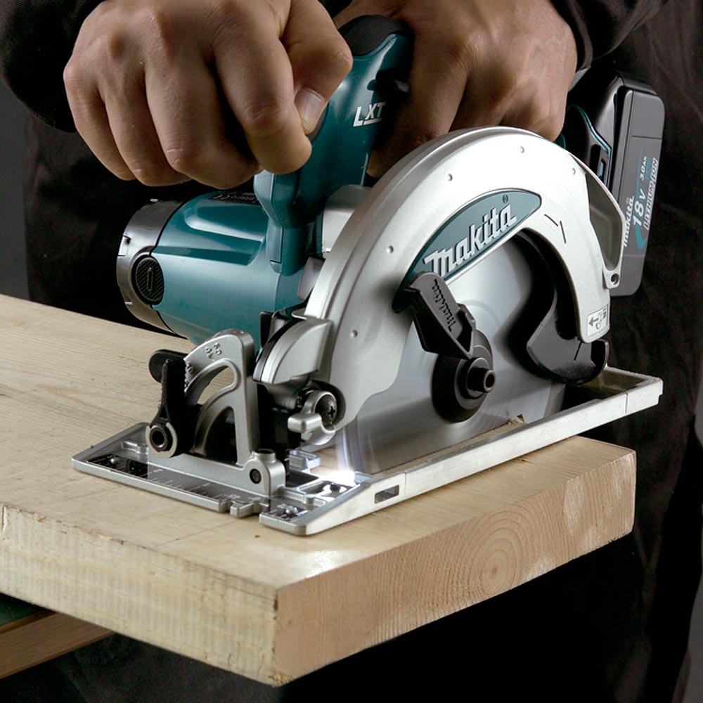 Makita DSS610Z LXT Cordless Circular Saw 18V (Body Only)