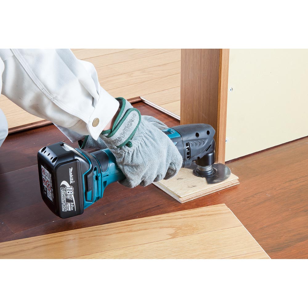 Makita DTM50Z Cordless Multi-Tool 18V (Body Only)