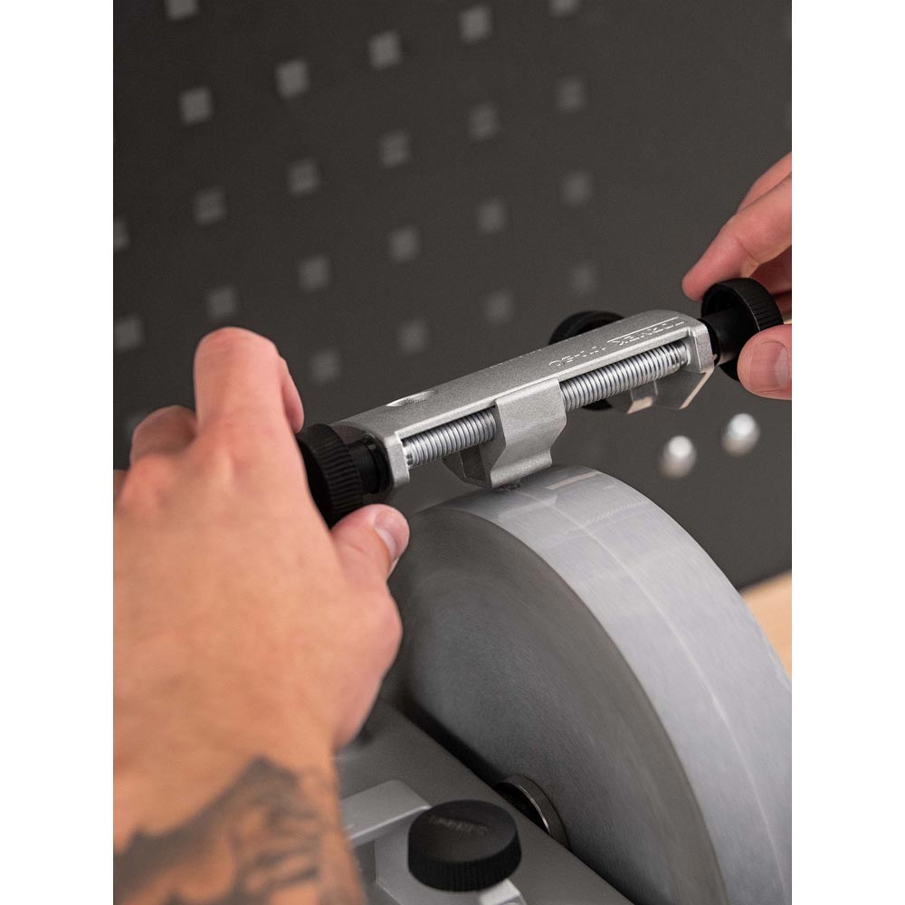 Tormek TT-50 Diamond Truing Device with Screw Feed
