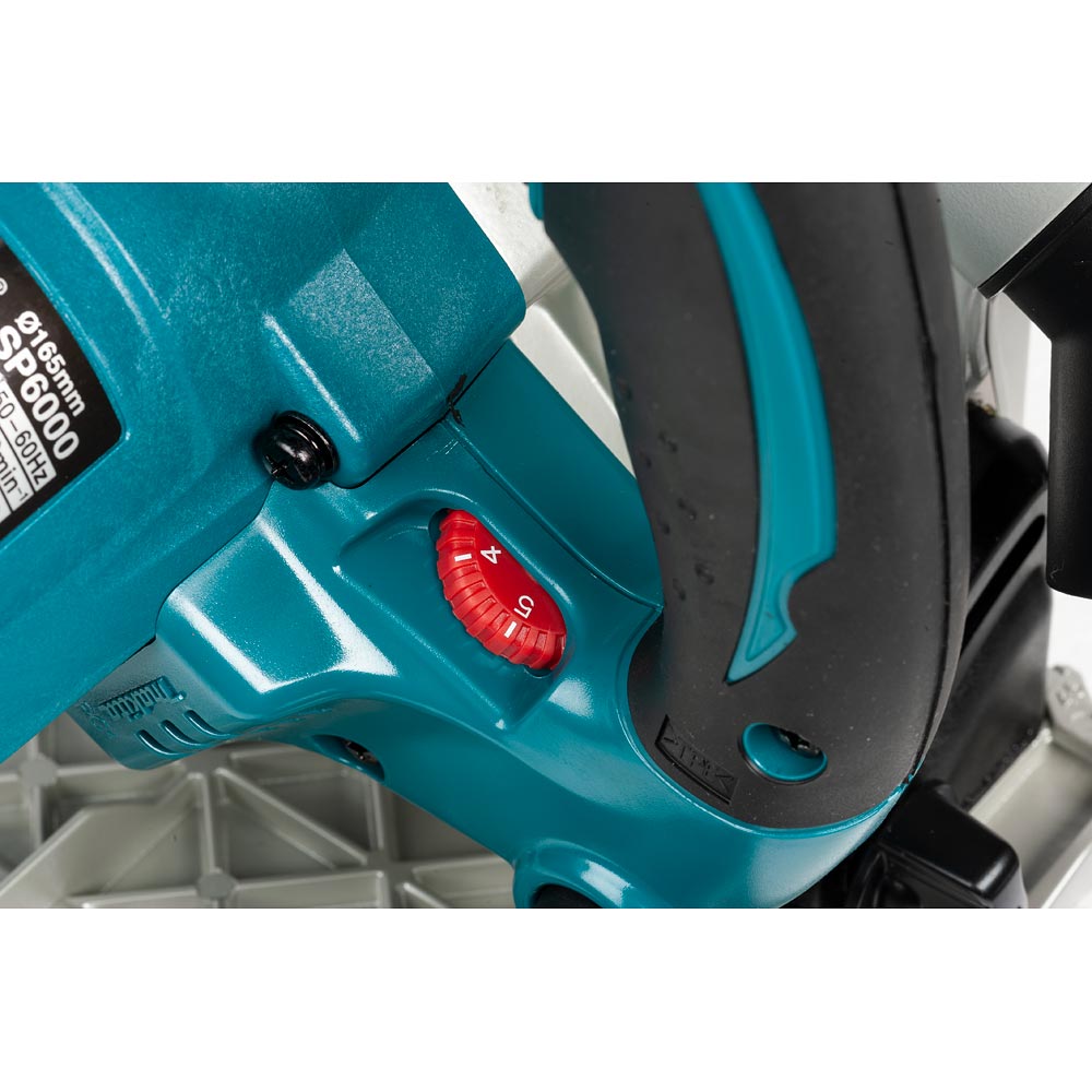 Makita SP6000J1 Plunge Saw & 2 x 1.5m Rails and Connectors