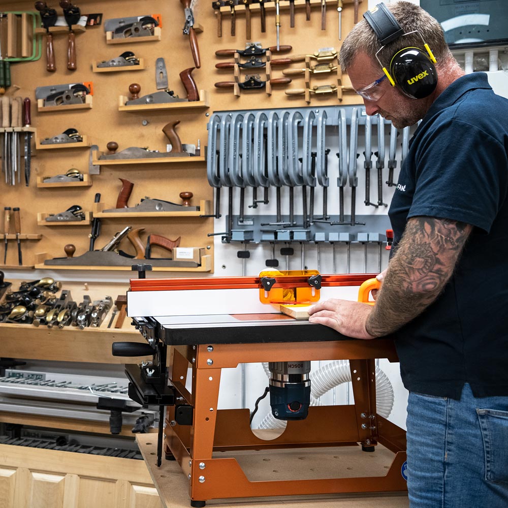 UJK Compact Router Table with Cast Iron Top