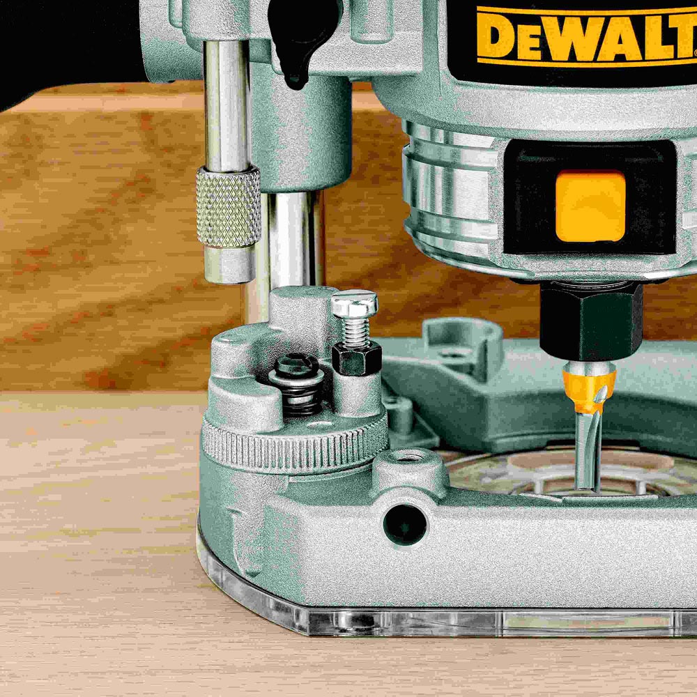 DeWALT D26204K 2 in 1 Router (1/4")